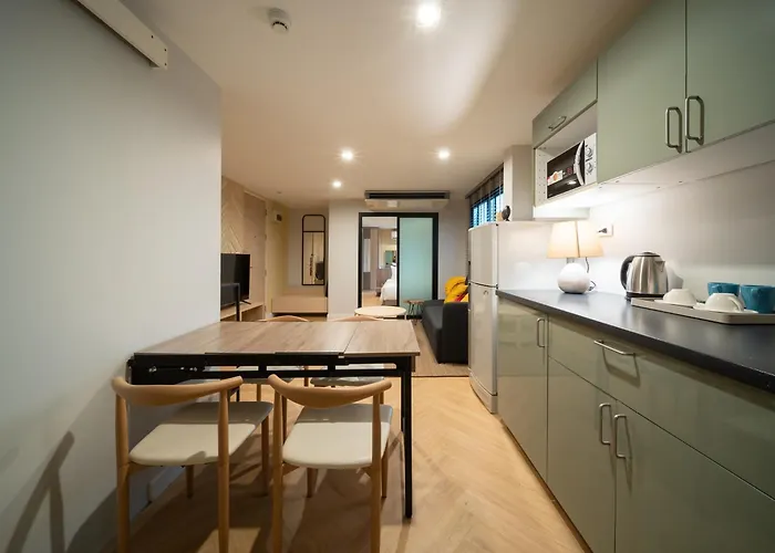 Triple Four Appartement *